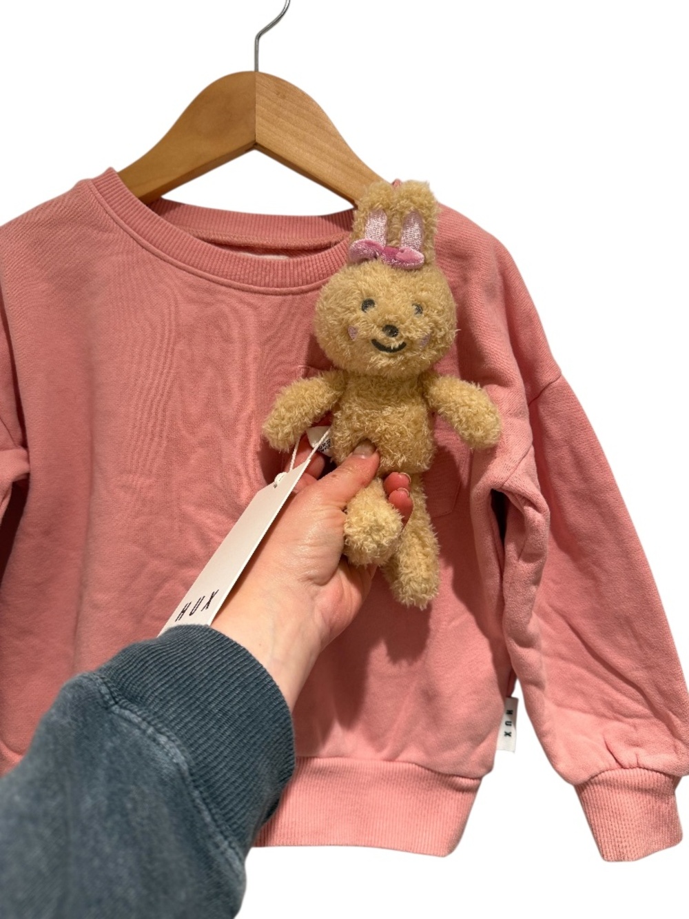 HUX pink sweatshirt with bunny “hux friend” in pocket - size 3